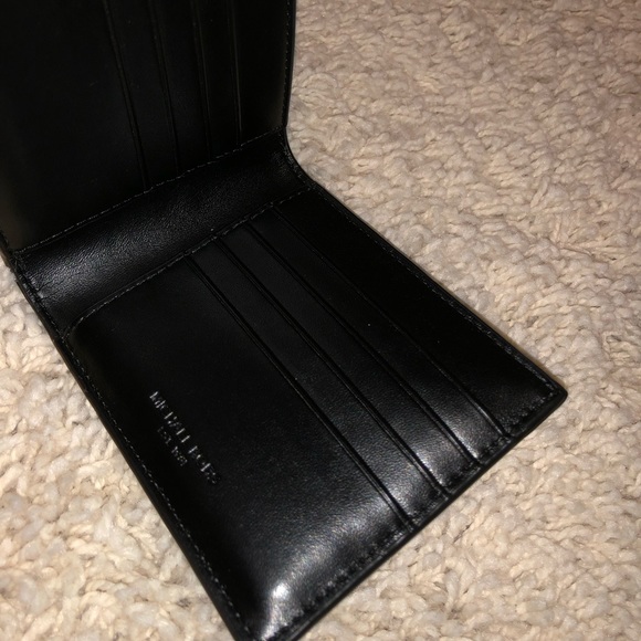 Michael Kors Wallet - Picture 2 of 2